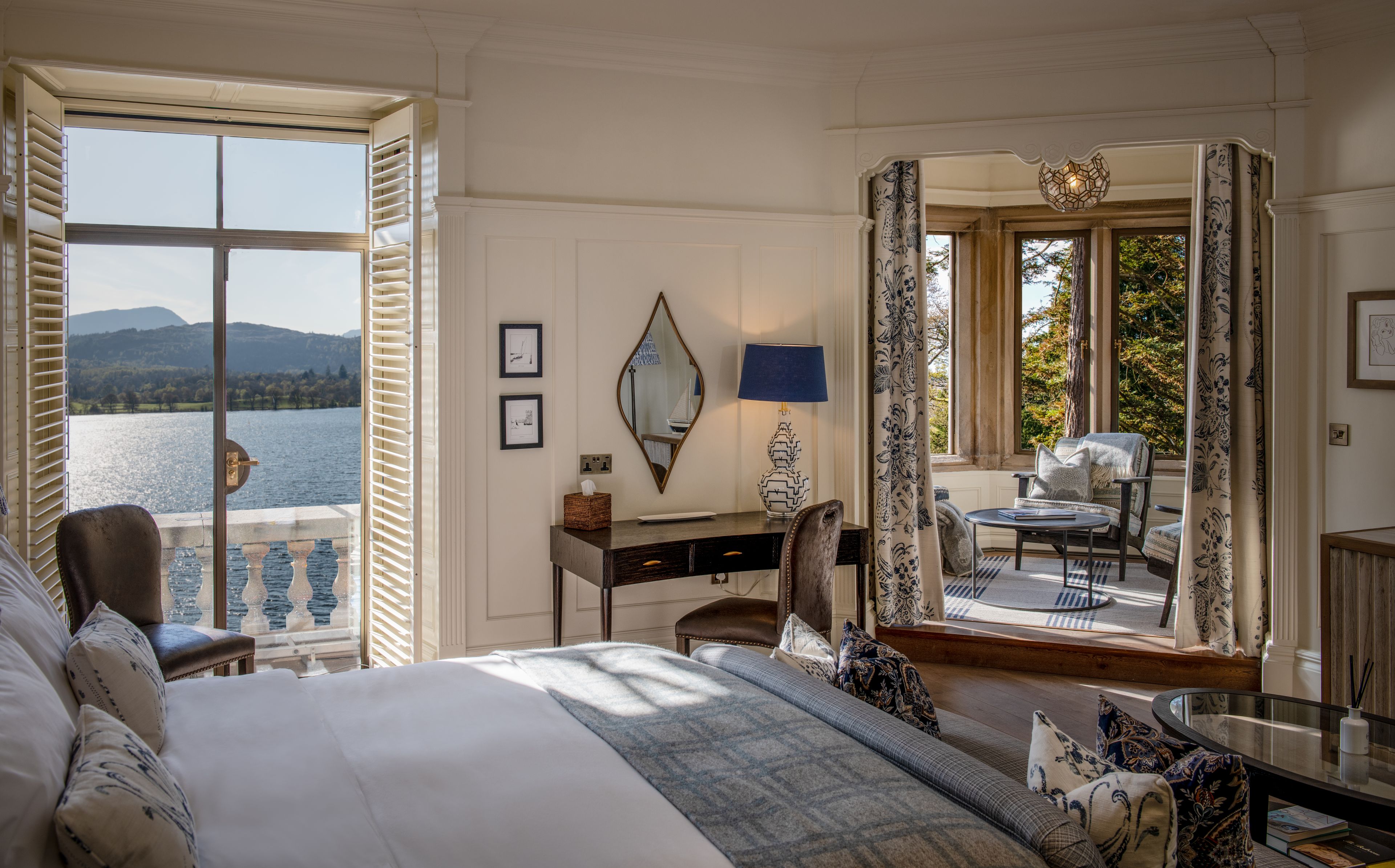 A spacious suite by the lake